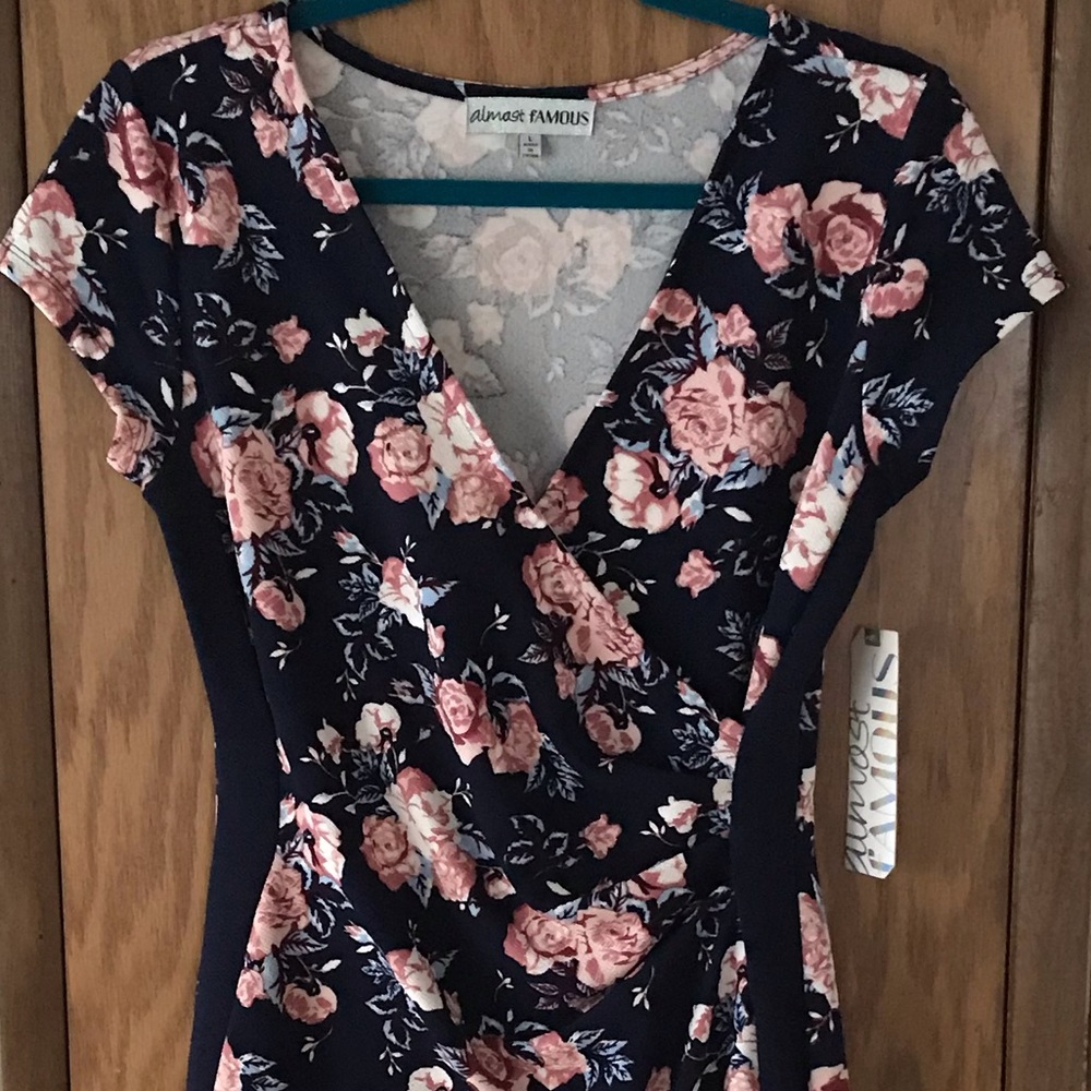 Short sleeve dress